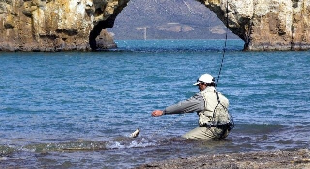 Nuevo Curso de Formación Profesional para Guías de Pesca Deportiva en Santa Cruz
