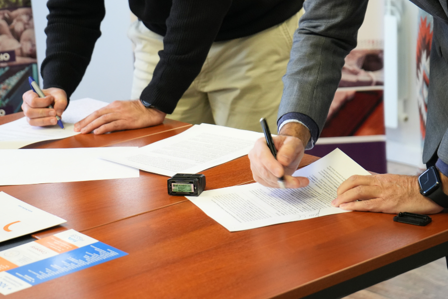 FECOFE y Santa Cruz Puede sellan un acuerdo para proyectar el trabajo cooperativo a nivel federal
