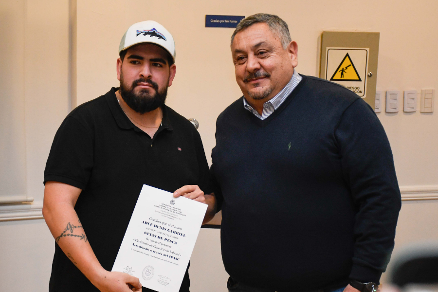 Turismo: entrega de certificaciones a nuevos Guías de Pesca