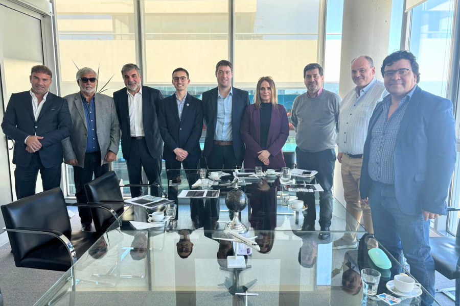 Ricci avanzó en gestiones para reactivar los aeropuertos de Puerto San Julián, Puerto Deseado y Perito Moreno