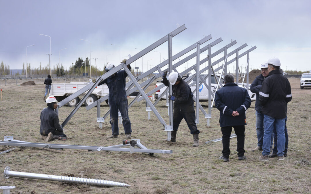 Avanza la construcción del primer parque solar de Santa Cruz en Río Gallegos