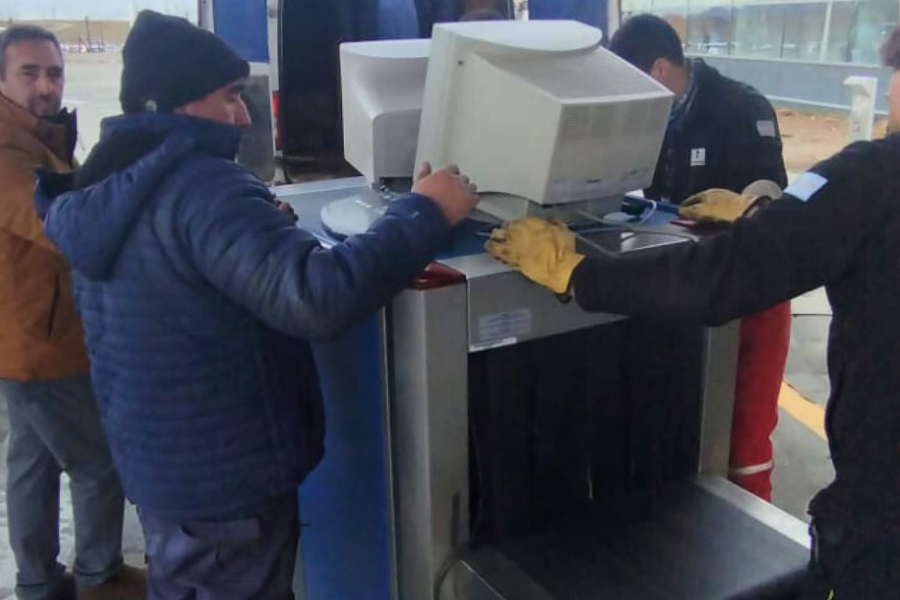 Avance para la reactivación del aeropuerto de San Julián: la provincia trasladó un equipo de rayos X