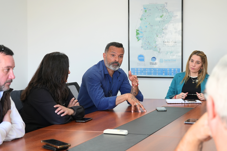 Pesca y clubes locales acordaron fortalecer el trabajo conjunto para mejorar la fiscalización y acceso a los ríos