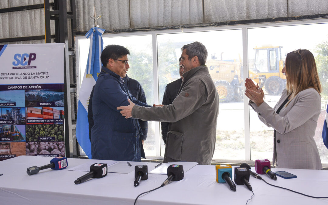Santa Cruz Puede tomó posesión de ex obrador Austral Construcciones