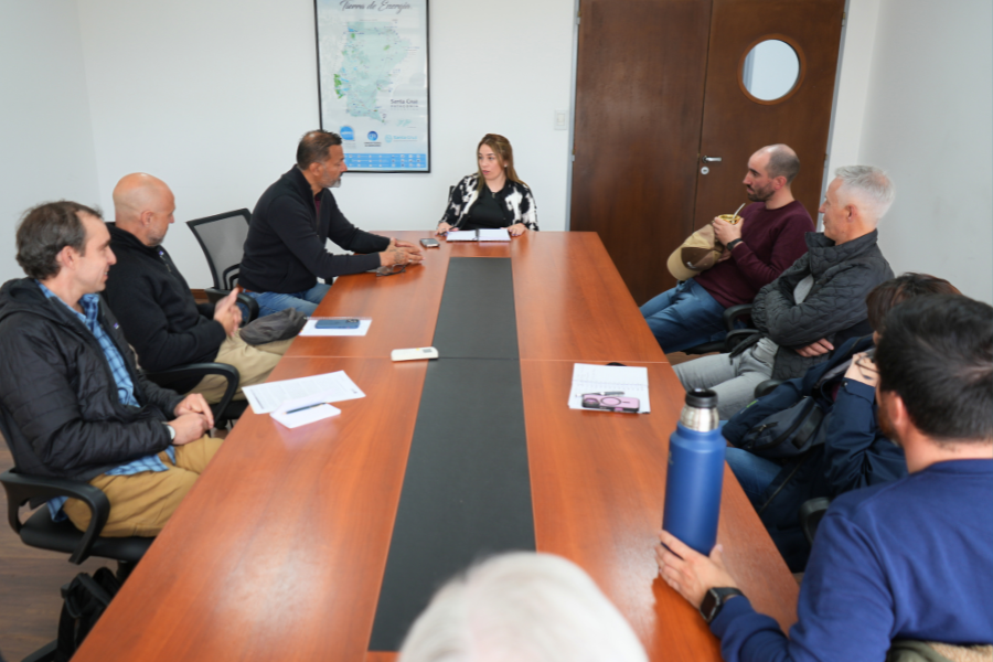 Pesca mantuvo una mesa de trabajo con estancieros y referentes del sector