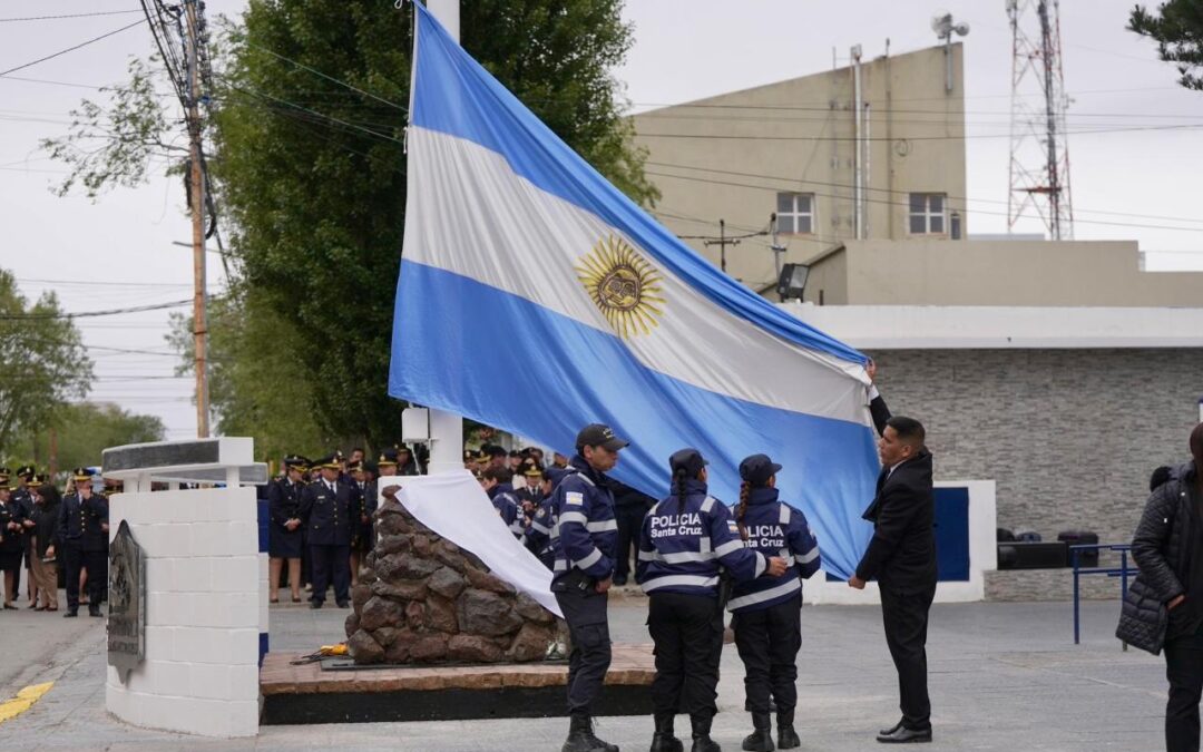 El Gobierno acompañó la puesta en valor del patrimonio de la Policía de Santa Cruz