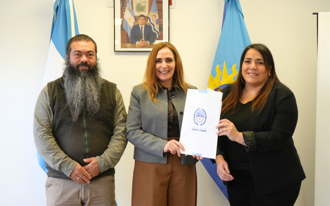 Convenio y equipamiento: el Gobierno Provincial refuerza la fiscalización pesquera en Piedra Buena