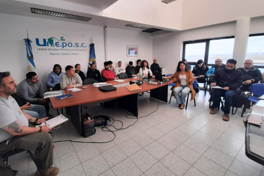 INIDEP dictó un curso sobre “Merluza Común y Fauna Acompañante” en Caleta Olivia 
